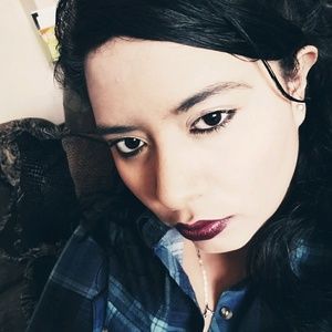 Meet your Posher, Alejandra